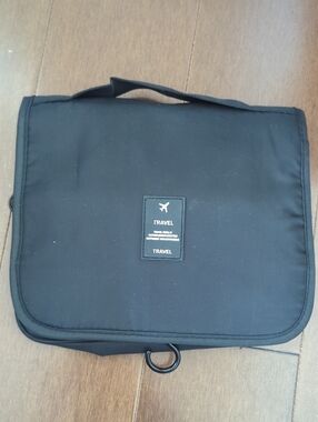 NEW Black Hanging Travel Toiletry Bag